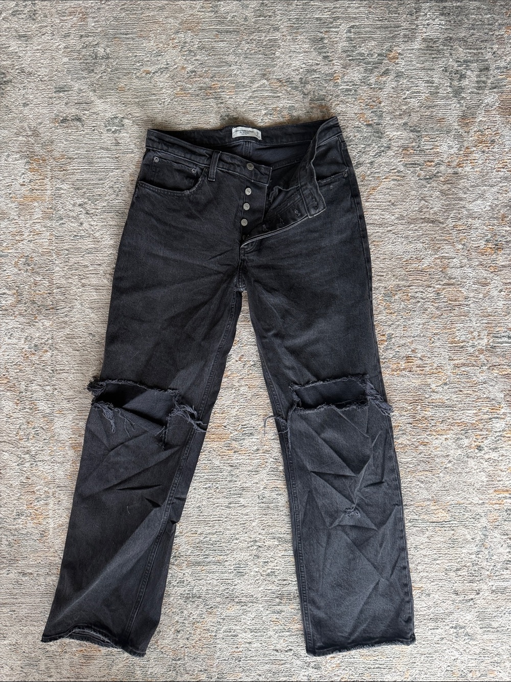 Abercrombie & Fitch Women's Black Straight-Leg Ripped Jeans